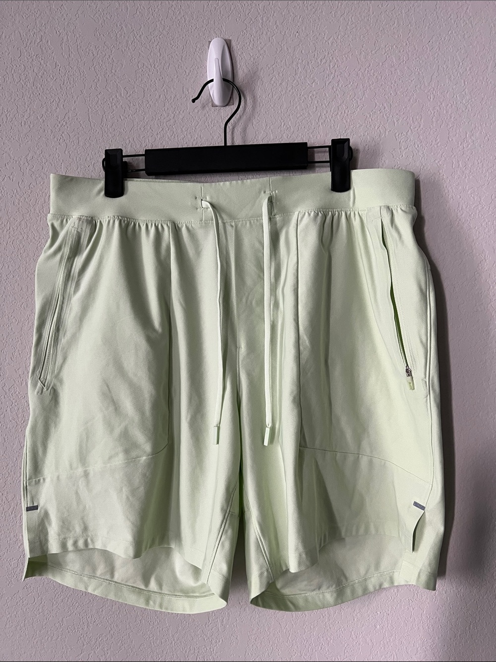 Lululemon License to Train Linerless Short 7" Green